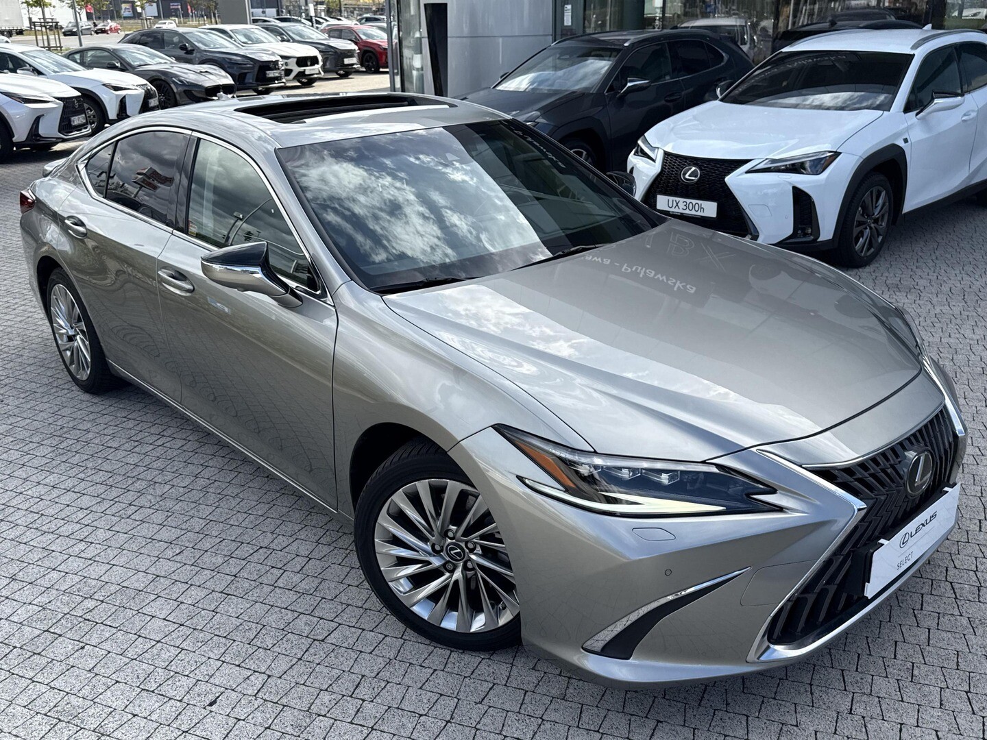 Lexus ES