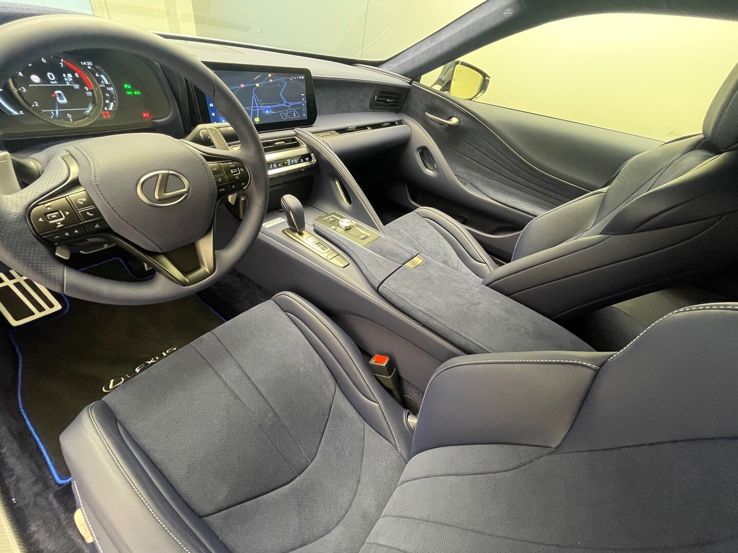 Lexus LC