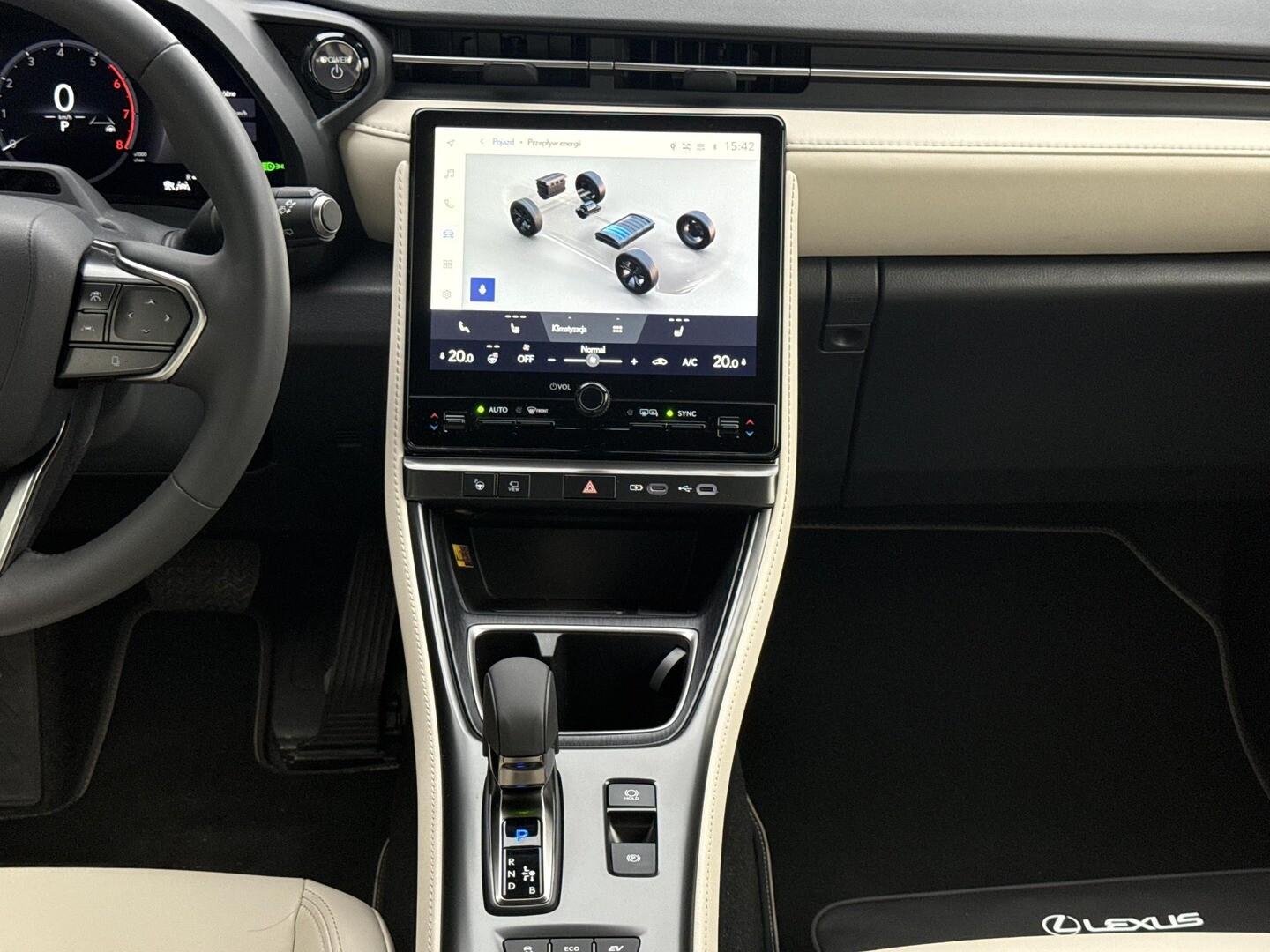 Lexus LBX