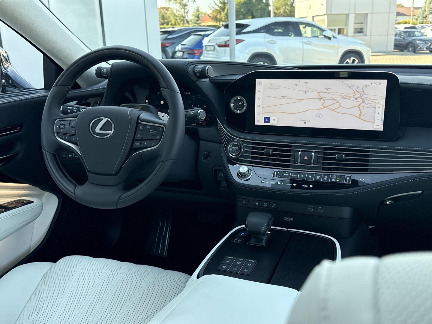 Lexus LS