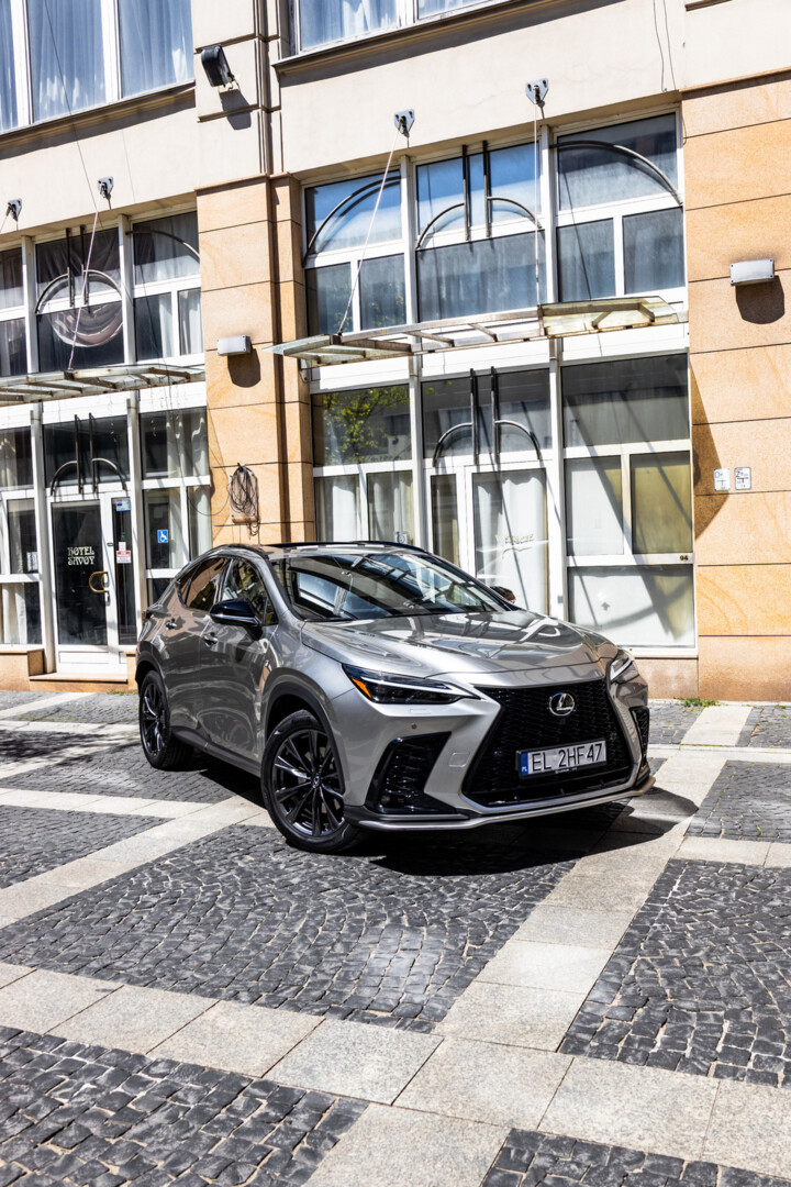 Lexus NX