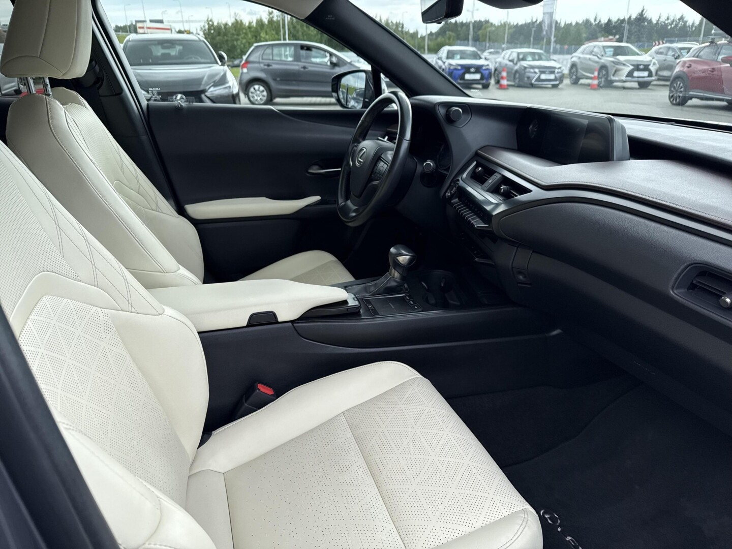 Lexus UX