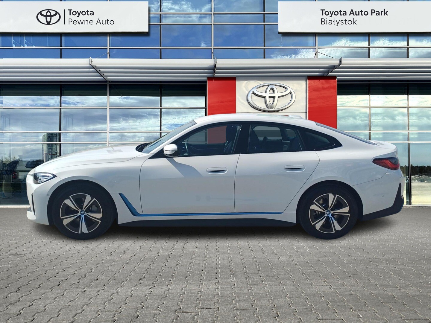 BMW i4