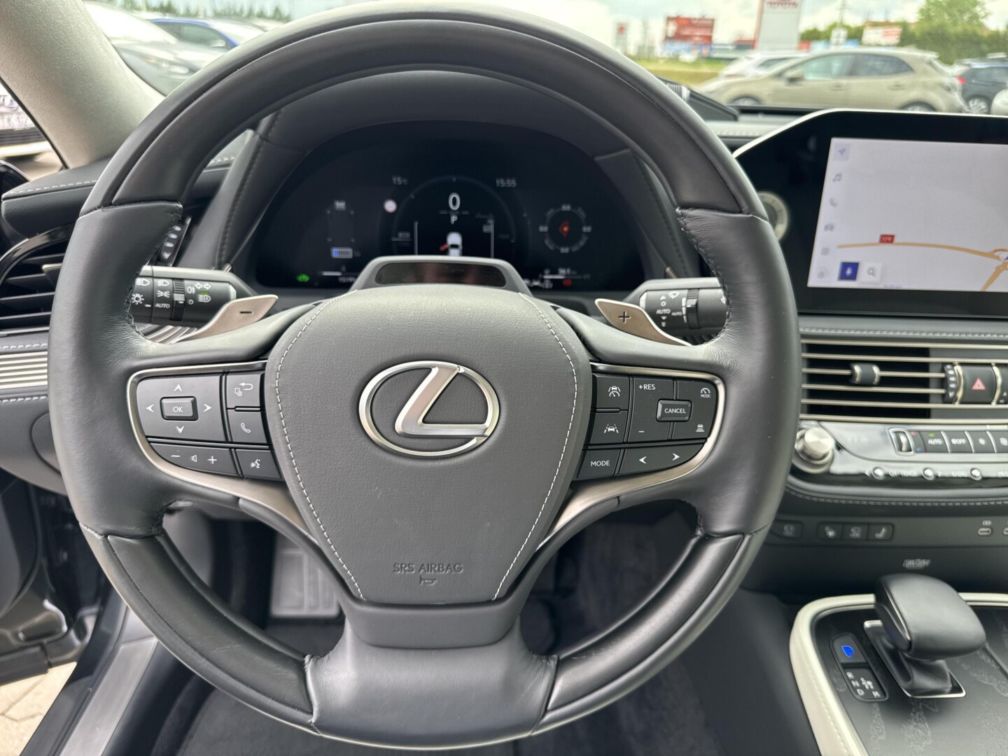 Lexus LS