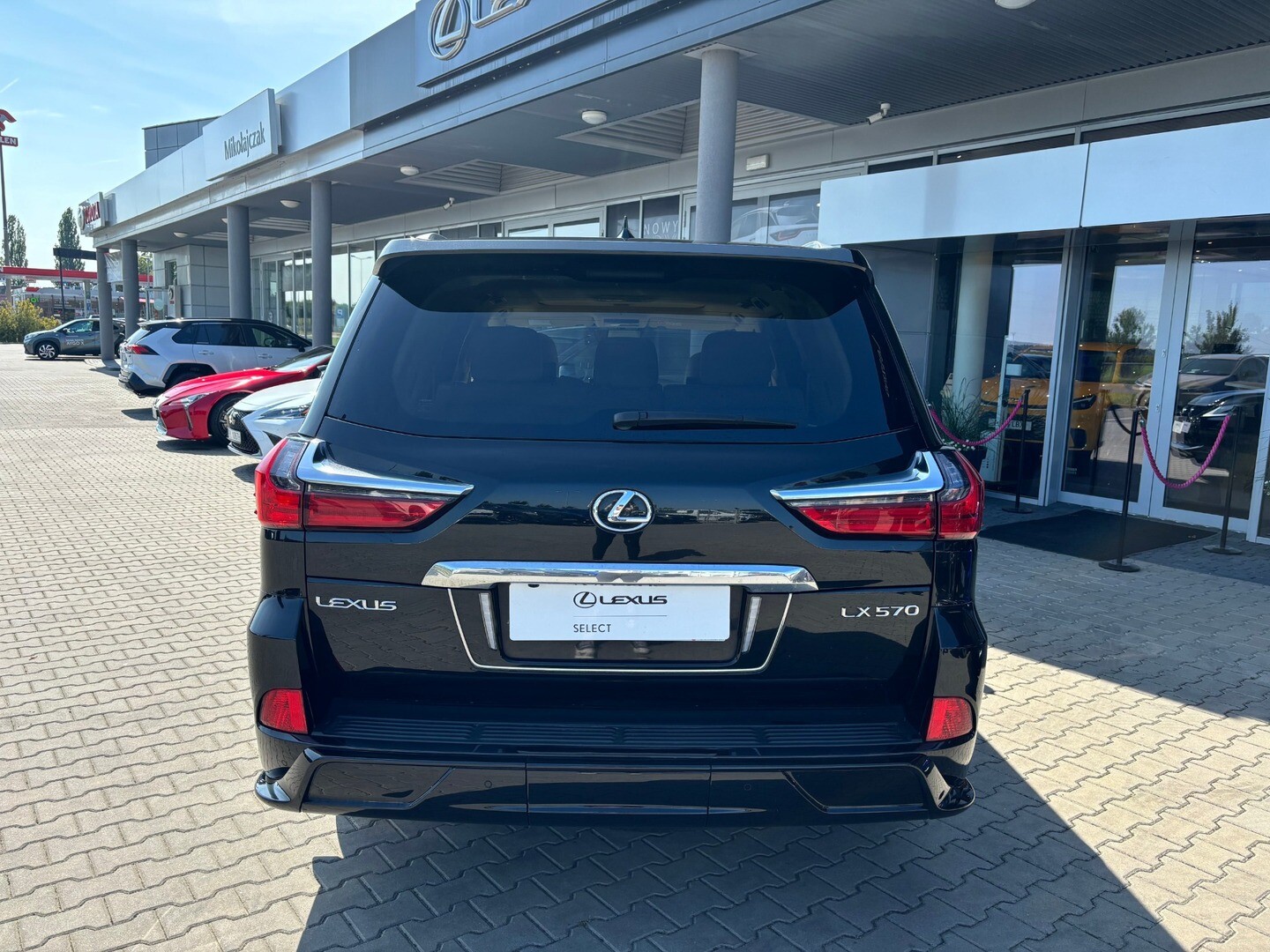 Lexus LX