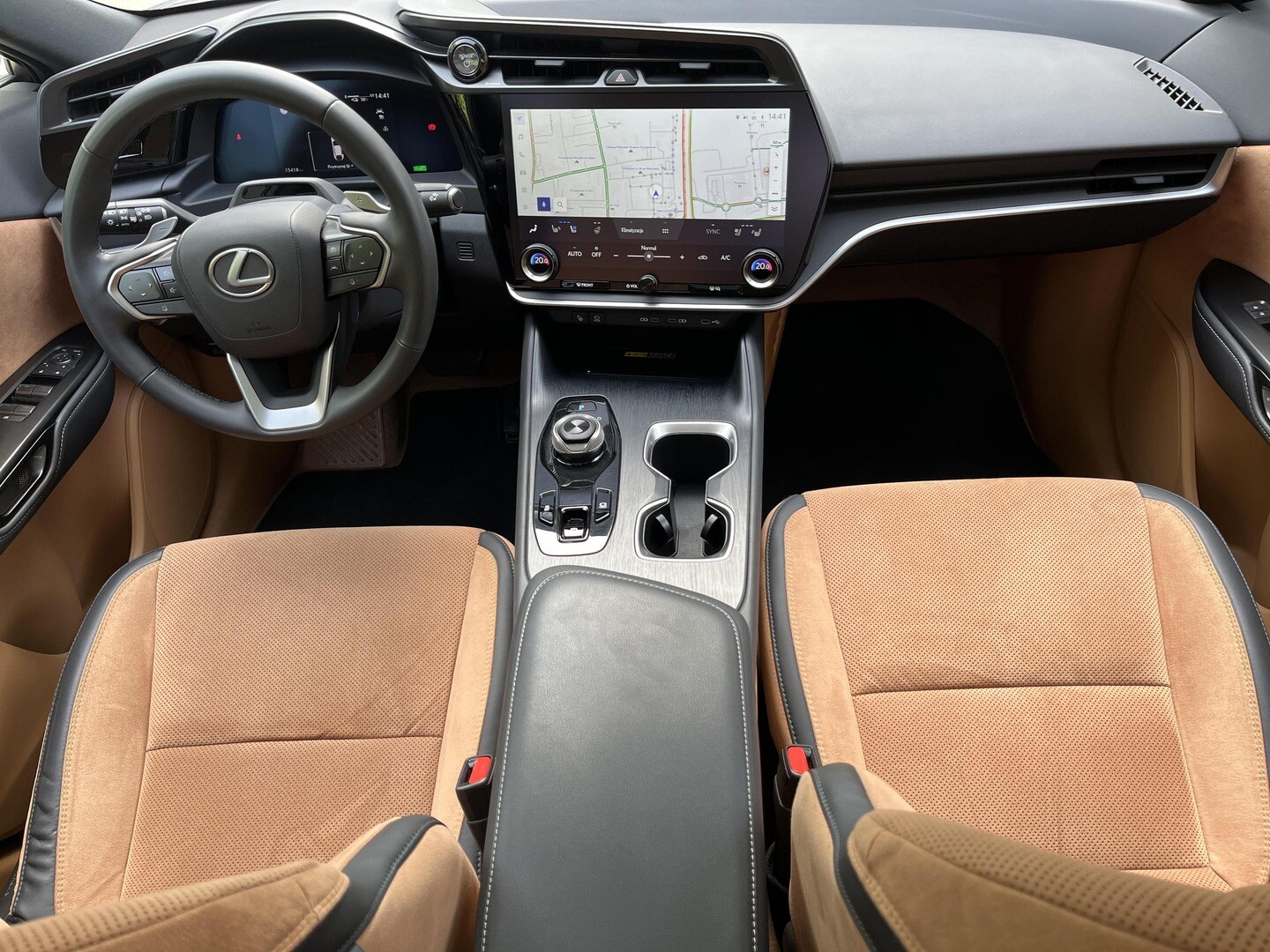 Lexus RZ