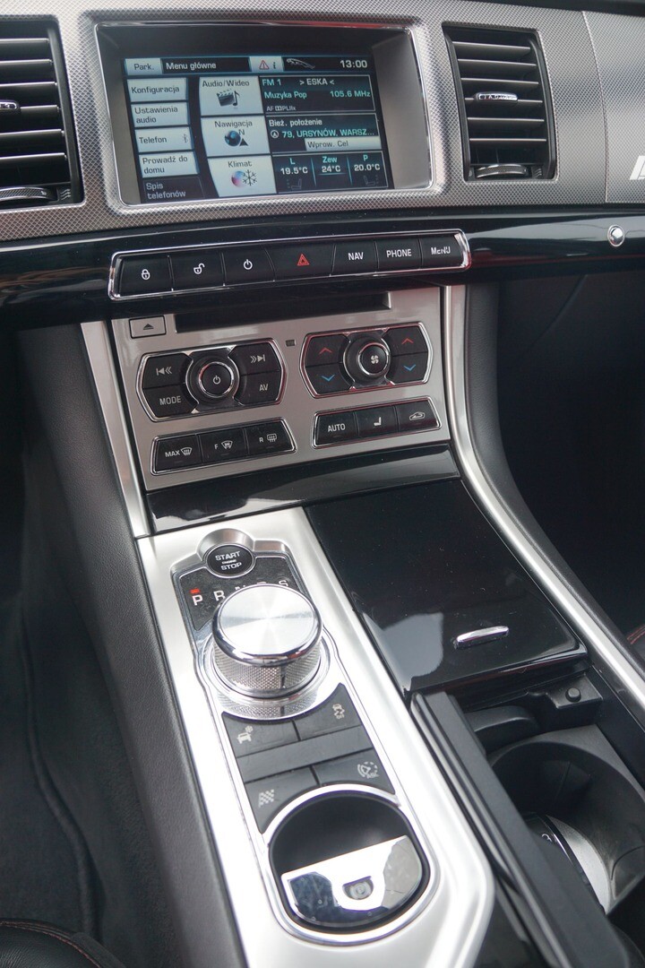 Jaguar XF