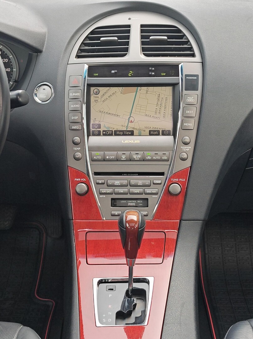 Lexus ES