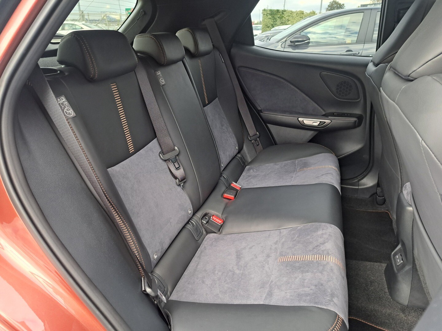 Lexus LBX