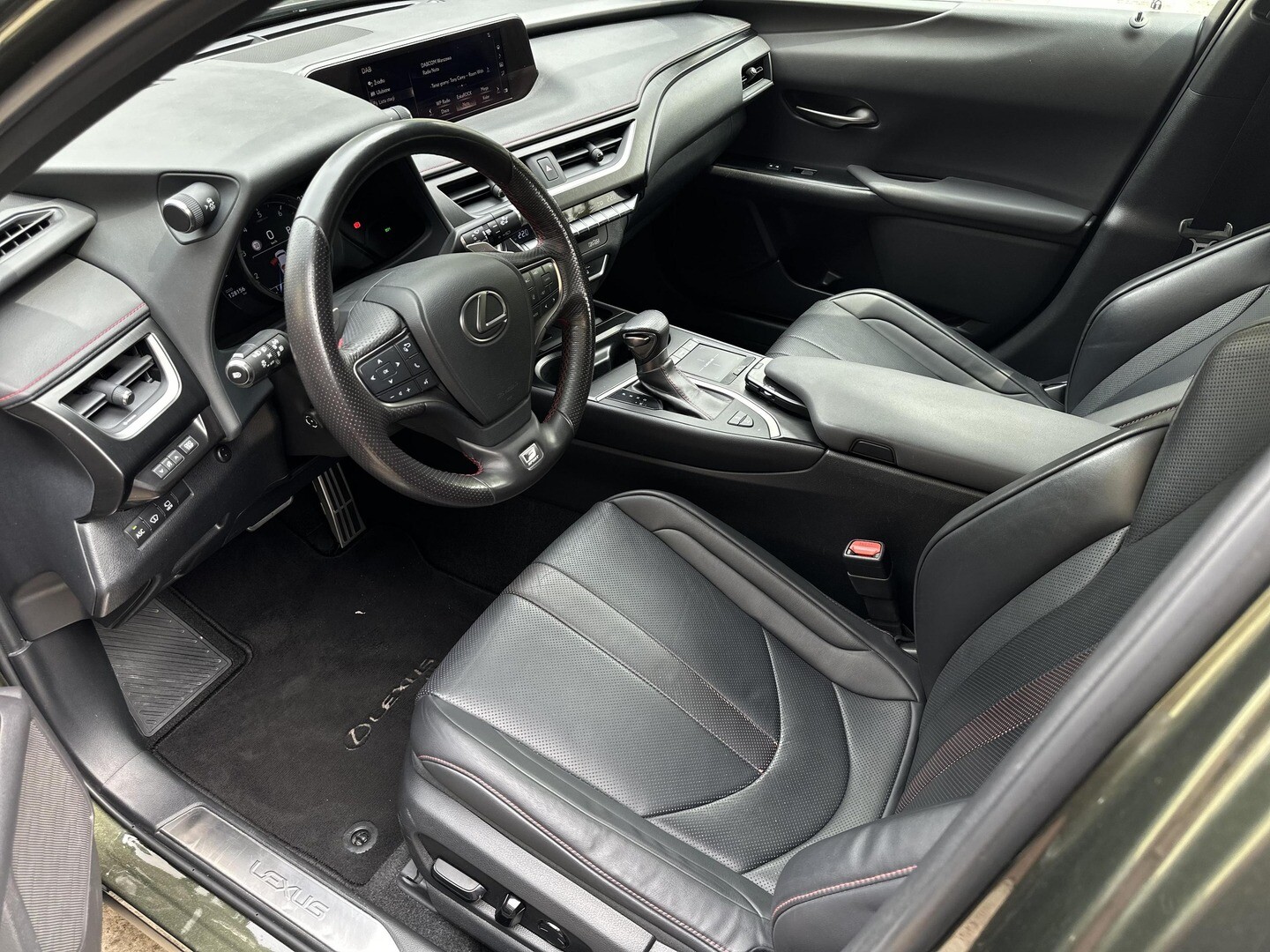 Lexus UX