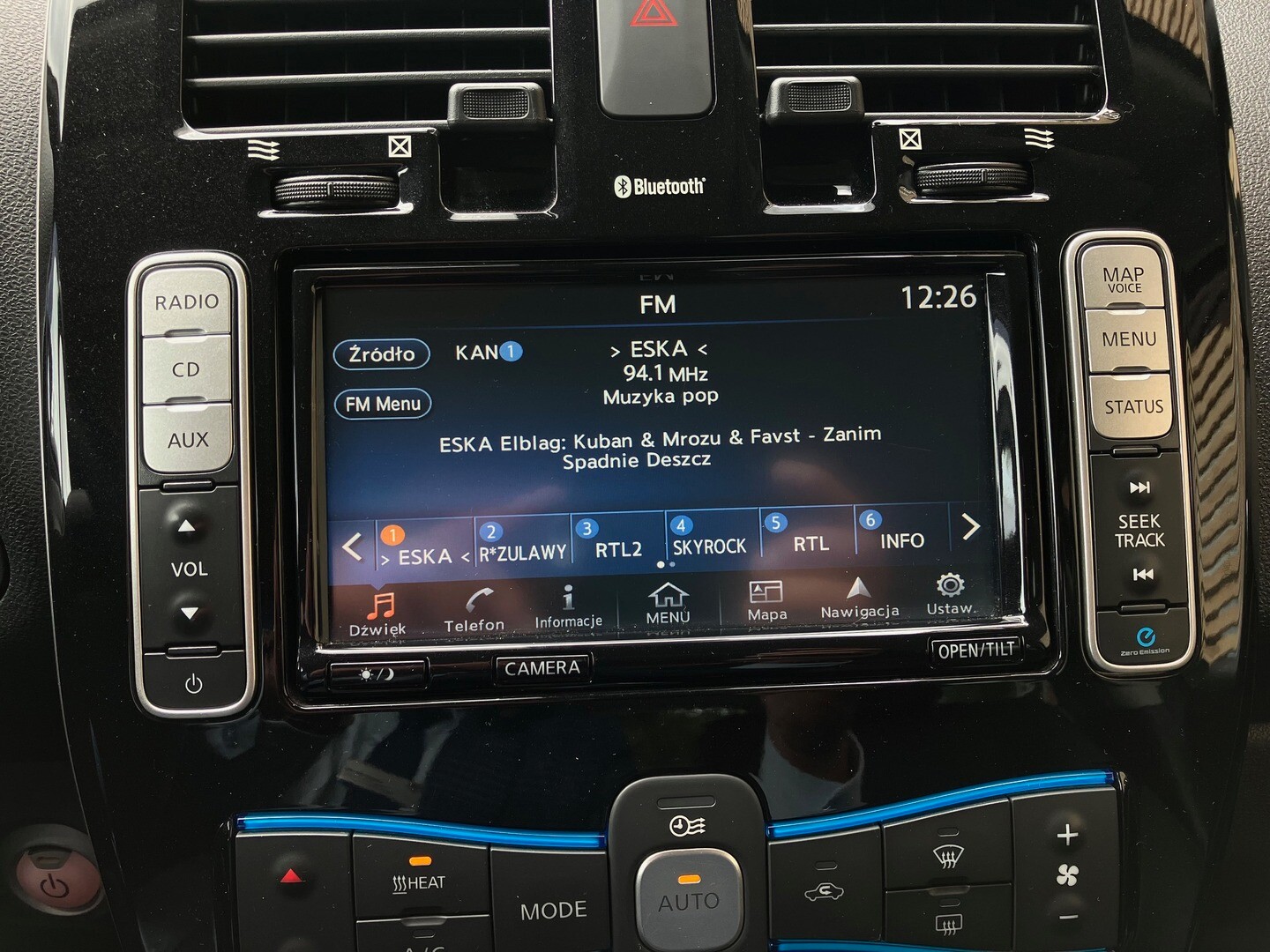 Nissan Leaf