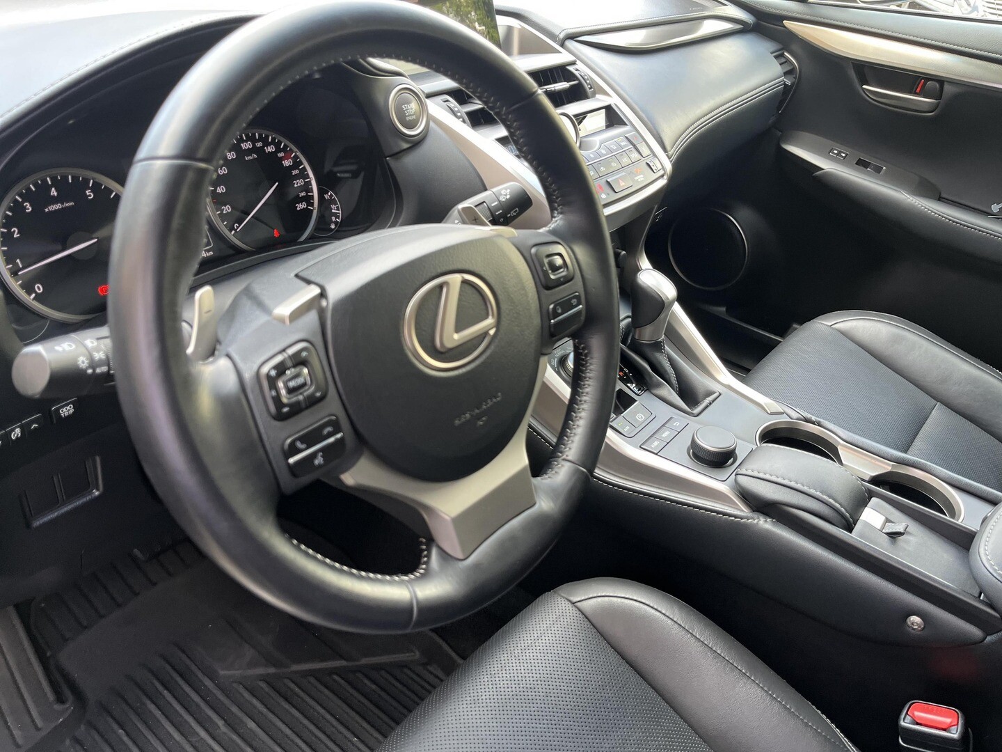 Lexus NX