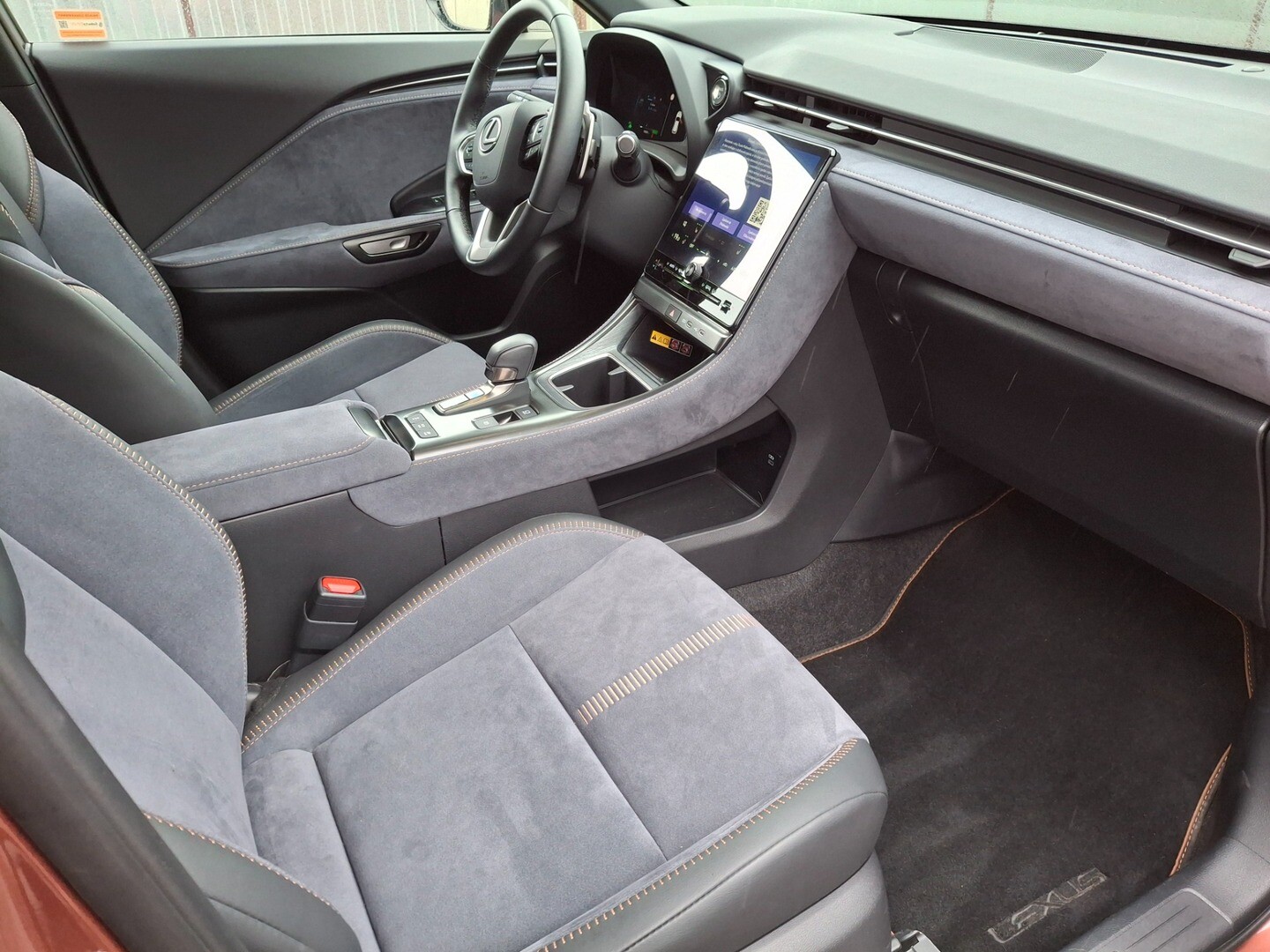 Lexus LBX