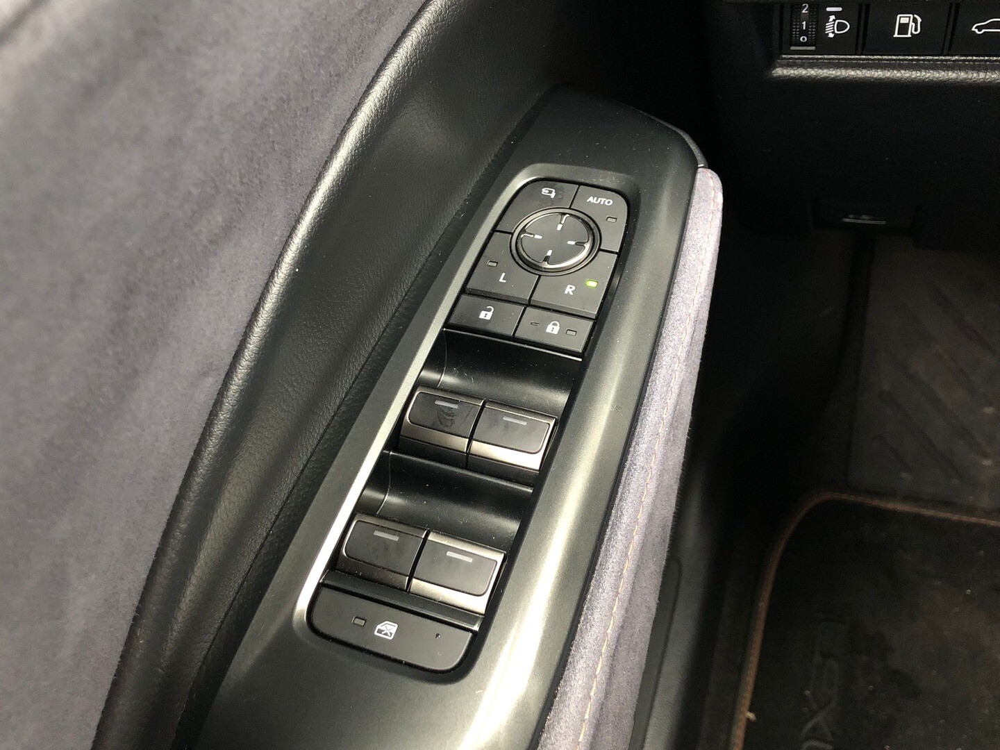 Lexus LBX