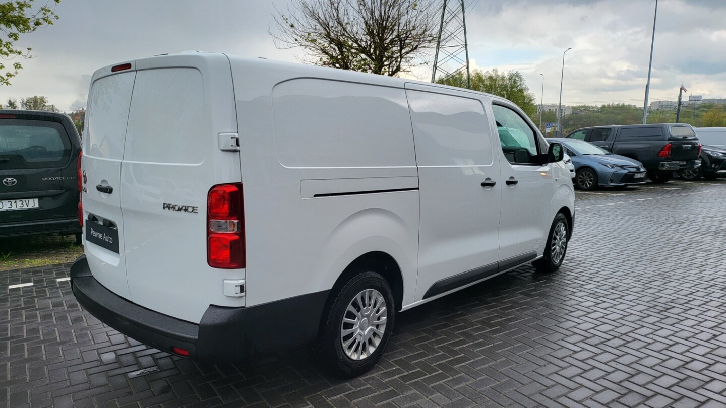 Toyota PROACE