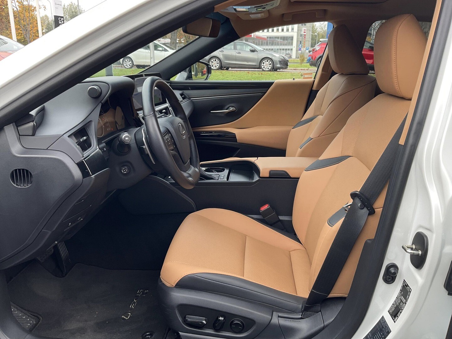Lexus ES