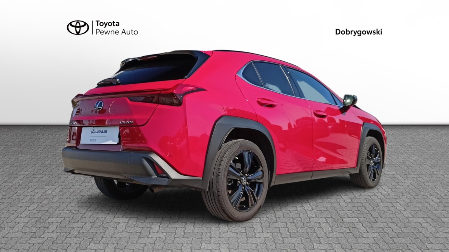 Lexus UX