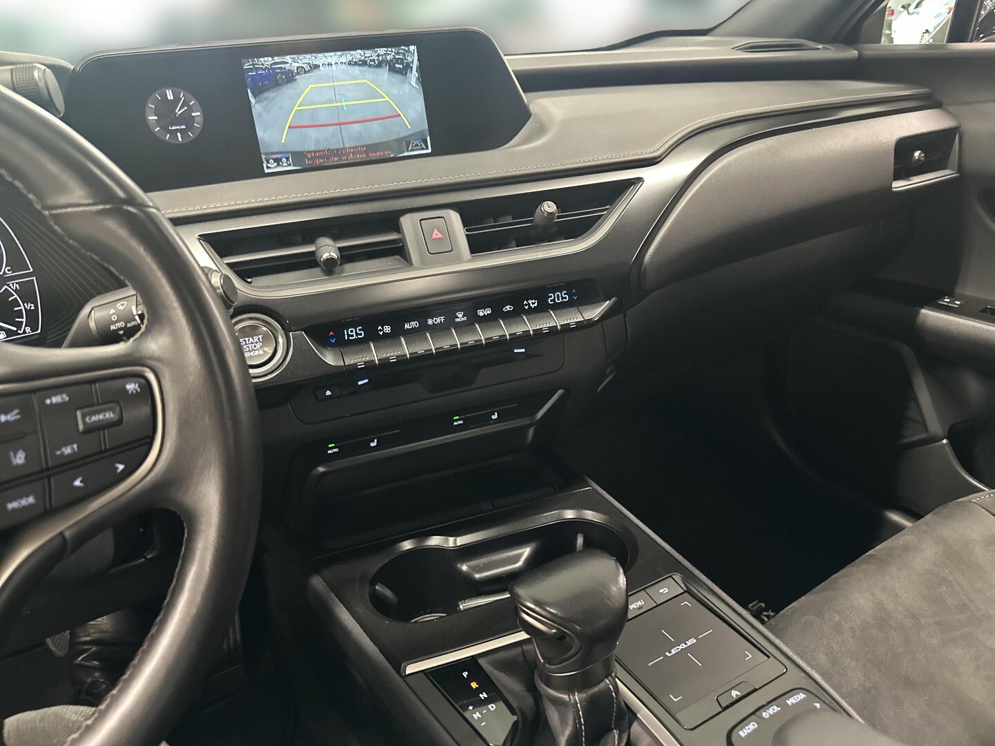 Lexus UX