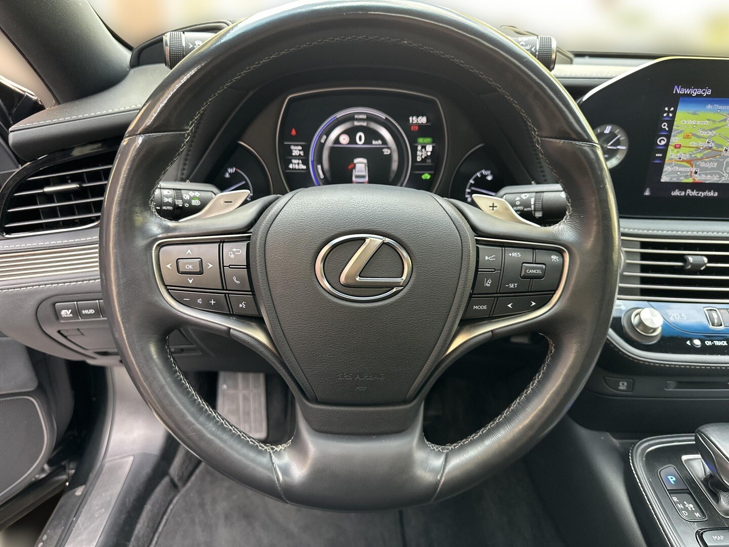Lexus LS