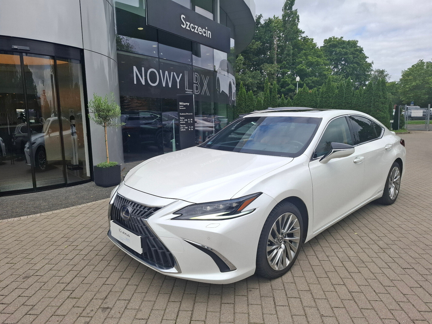 Lexus ES