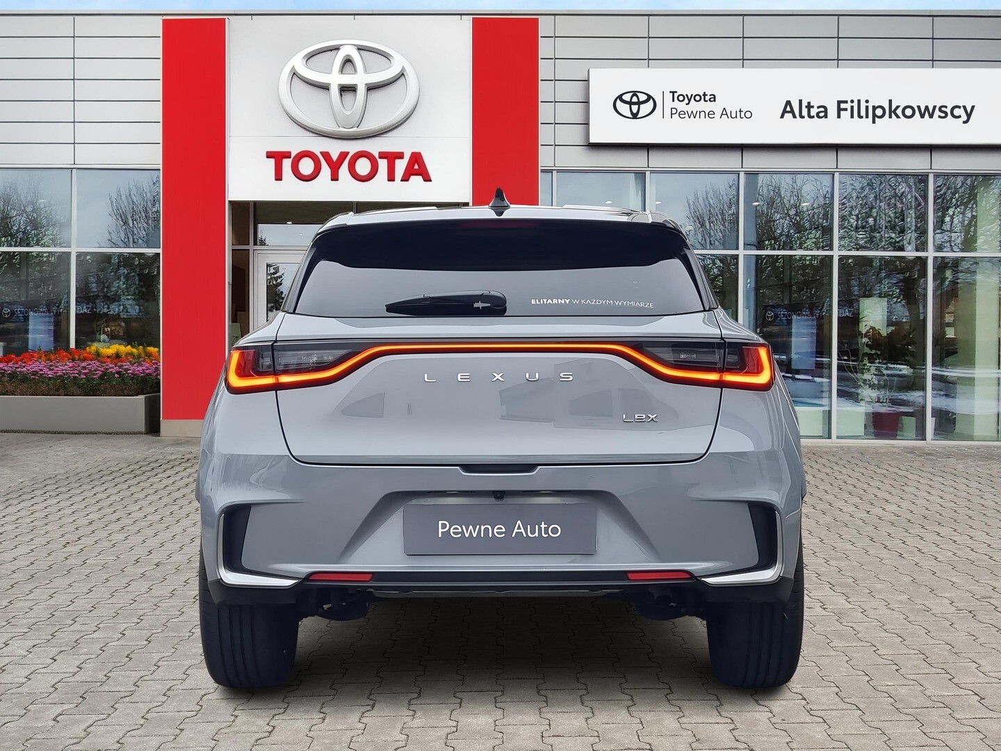 Lexus LBX