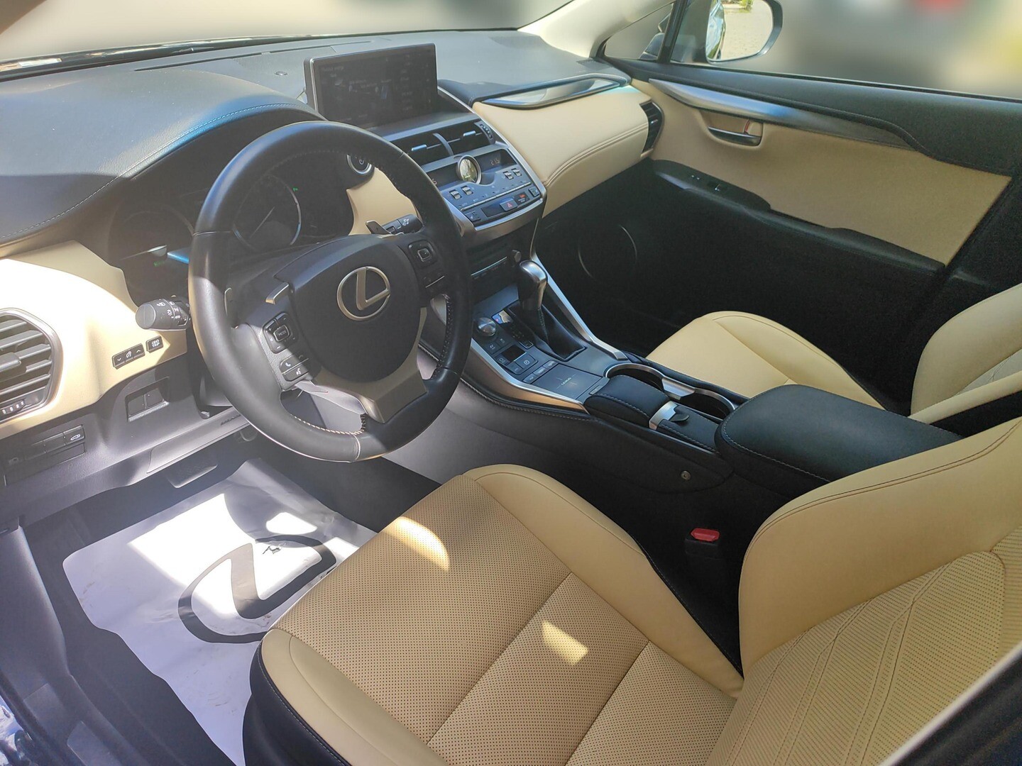 Lexus NX