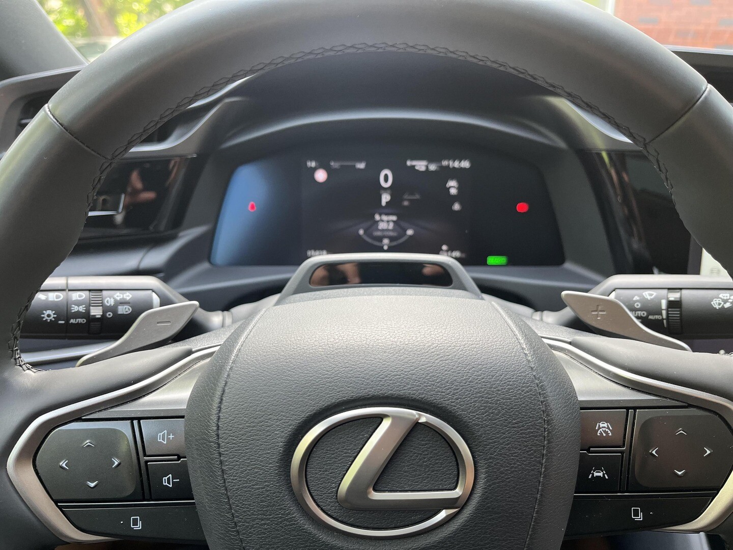 Lexus RZ
