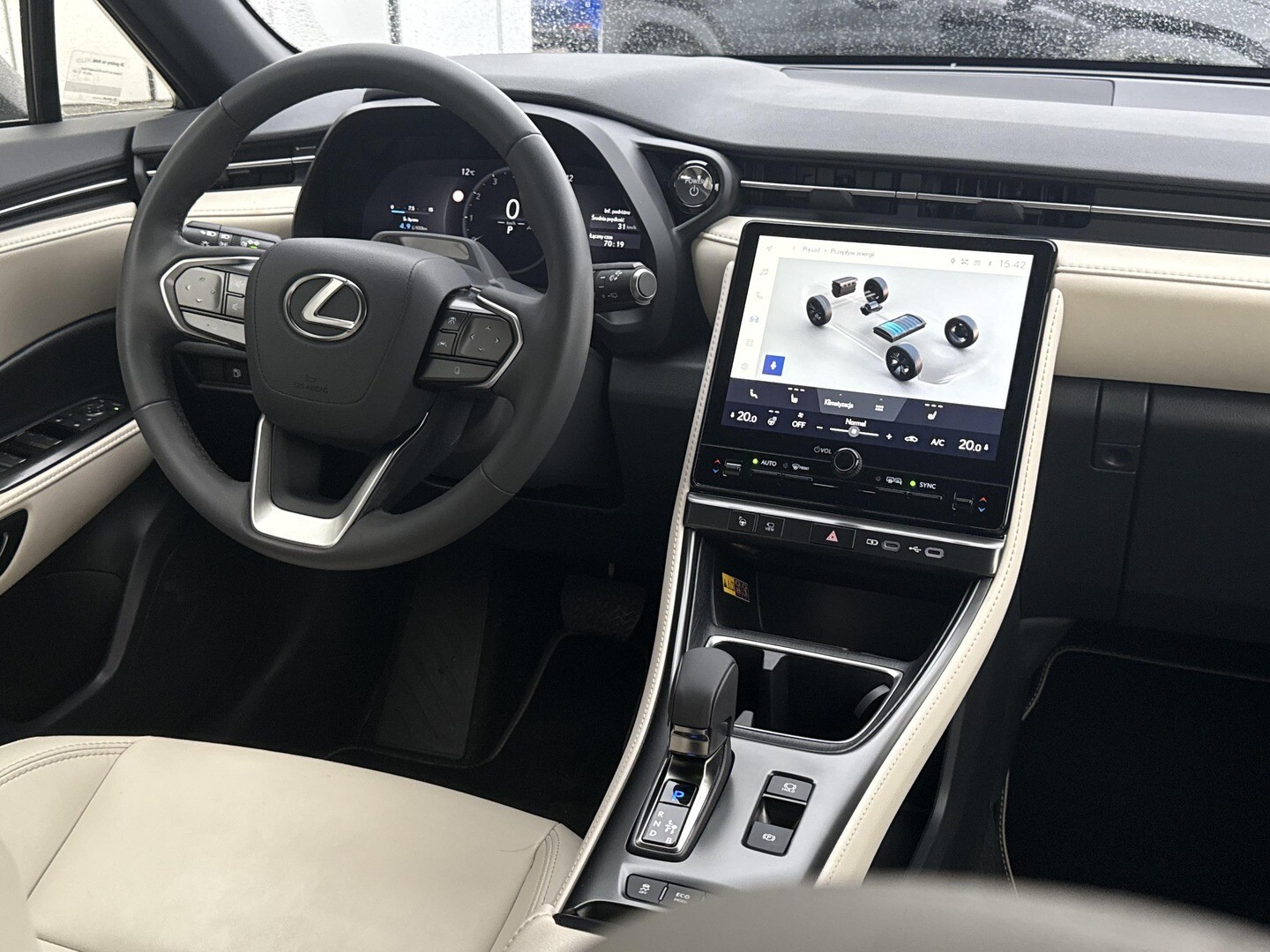 Lexus LBX