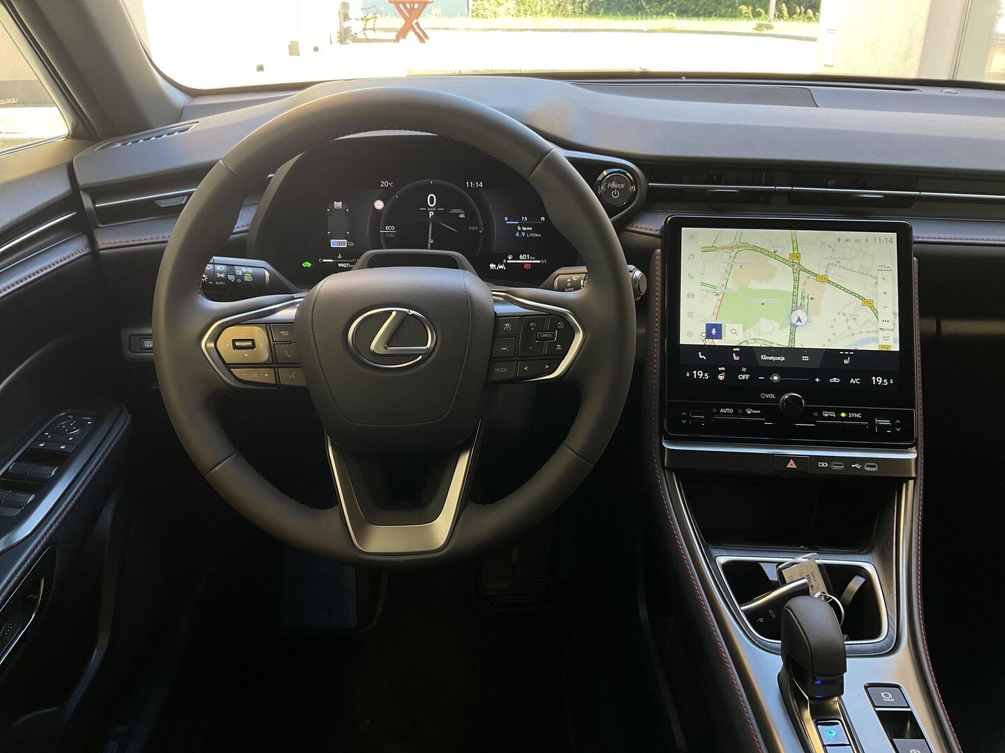 Lexus LBX