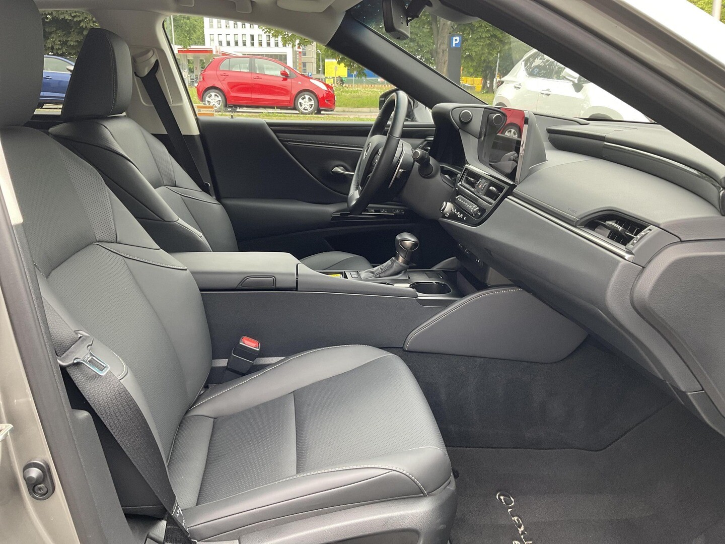 Lexus ES