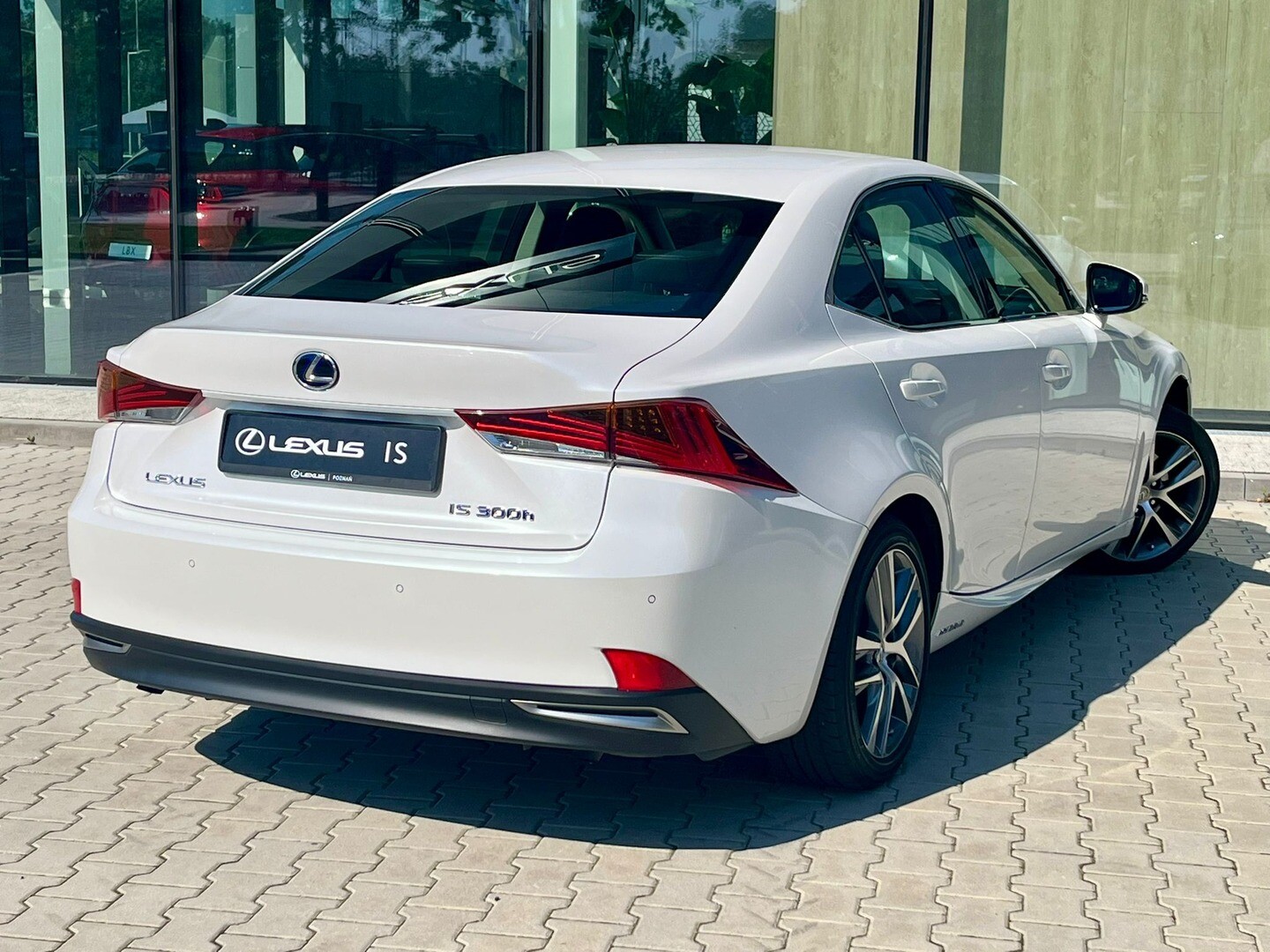 Lexus IS