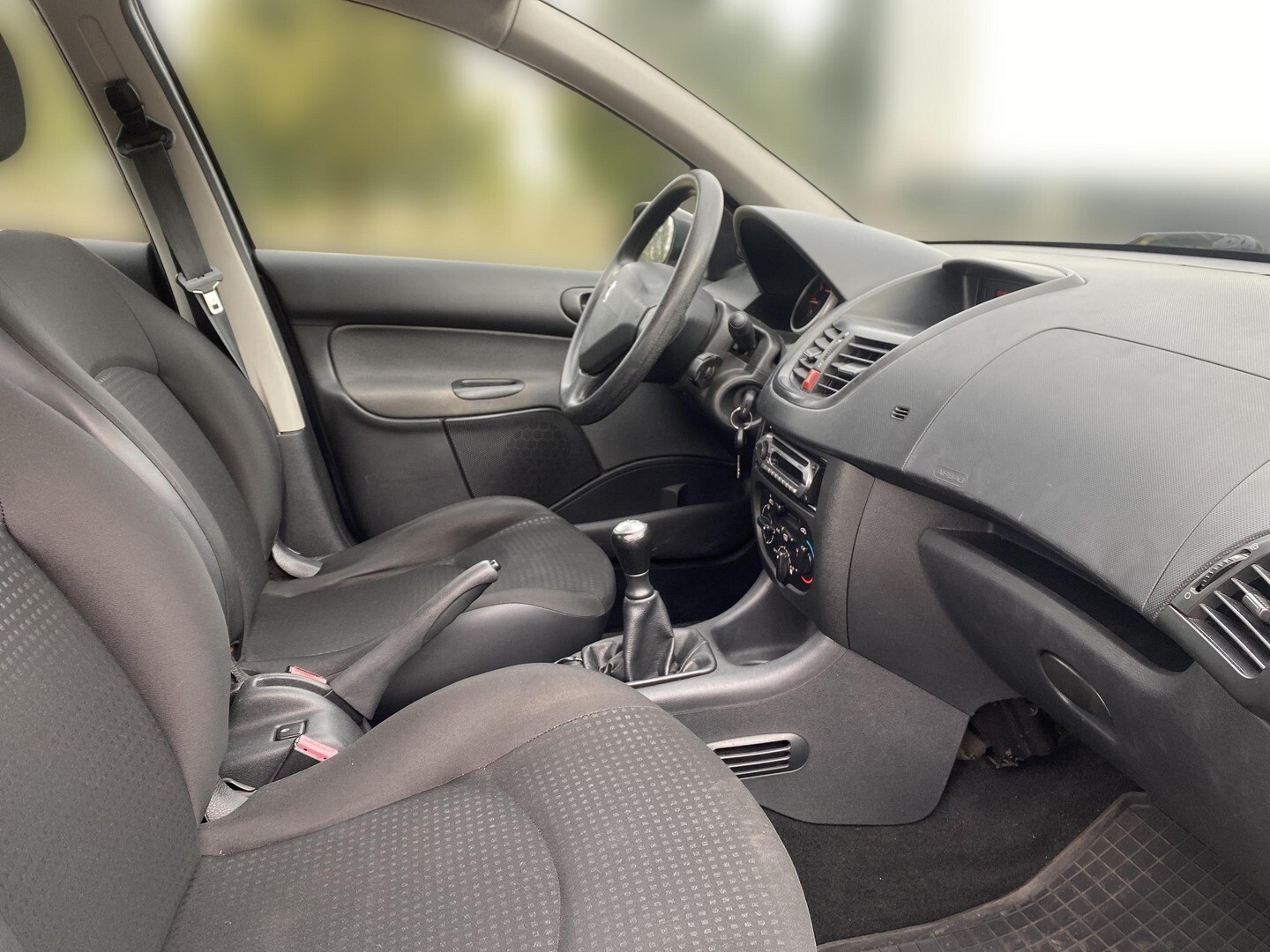 Peugeot 206 plus
