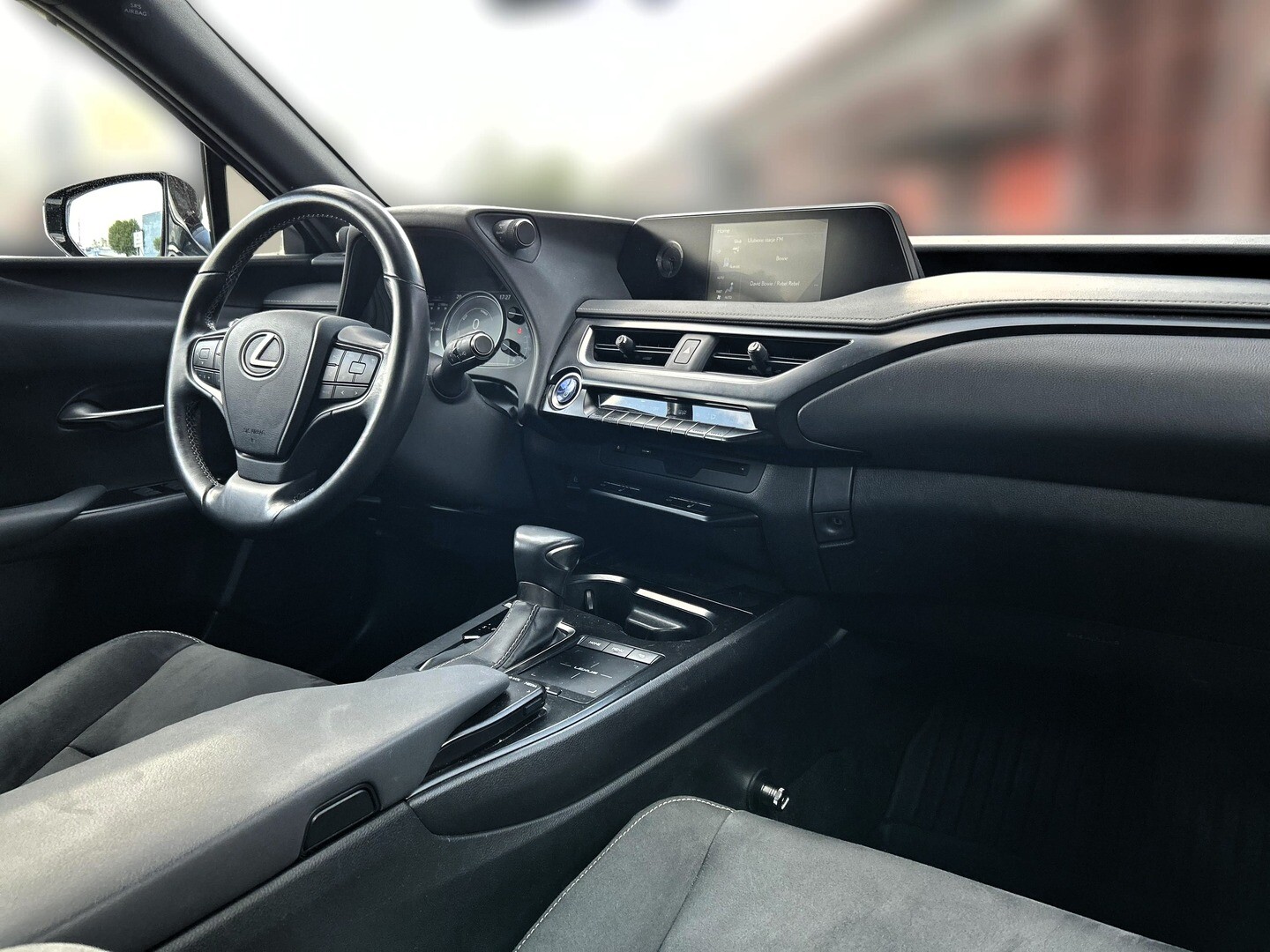 Lexus UX