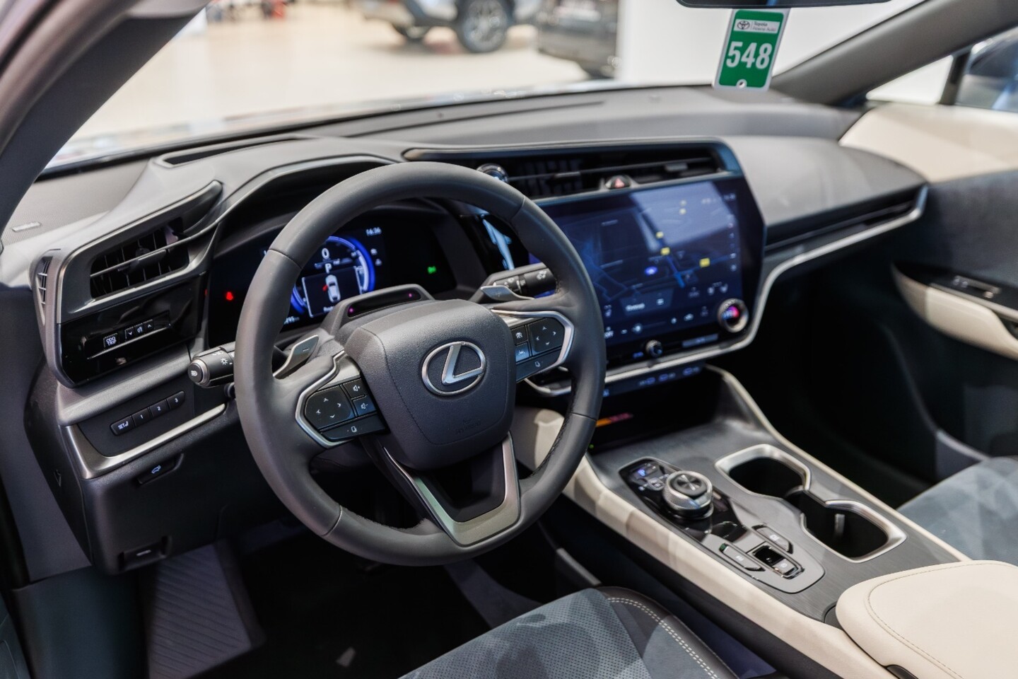 Lexus RZ