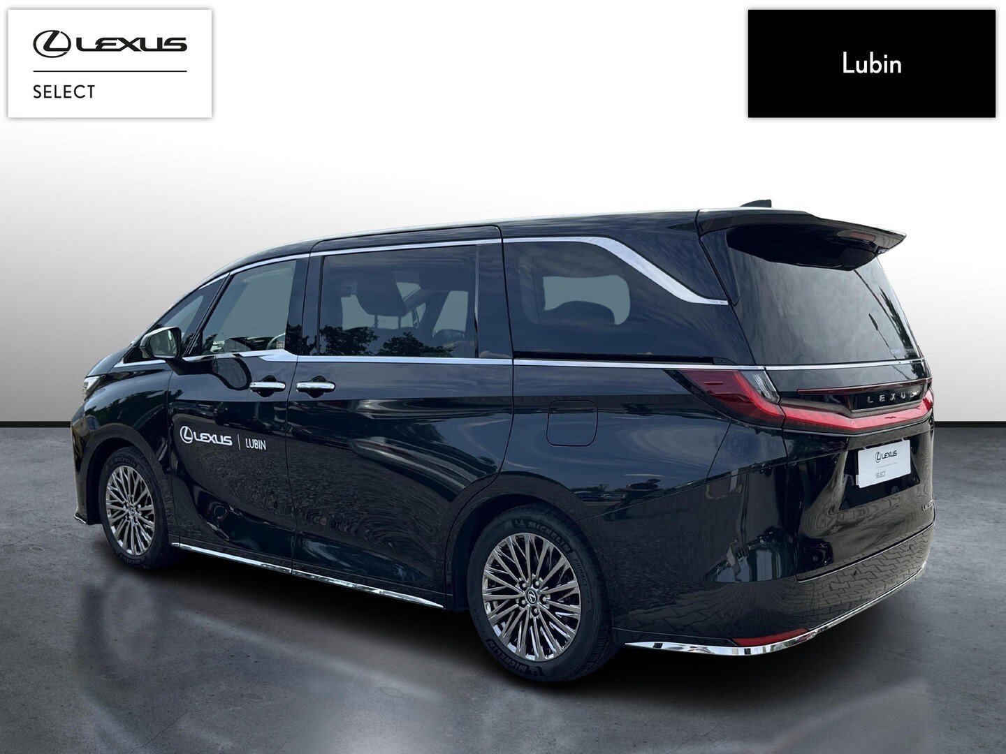 Lexus LM