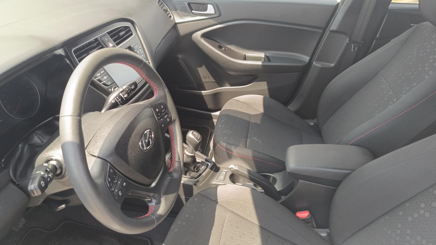 Hyundai i20