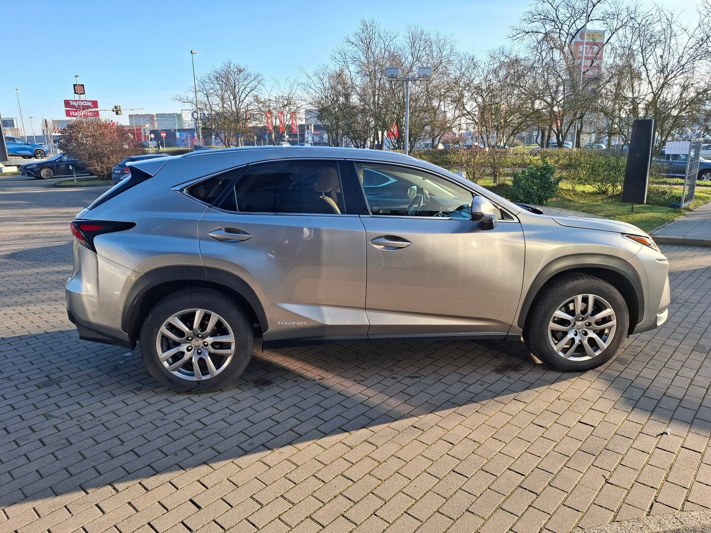 Lexus NX