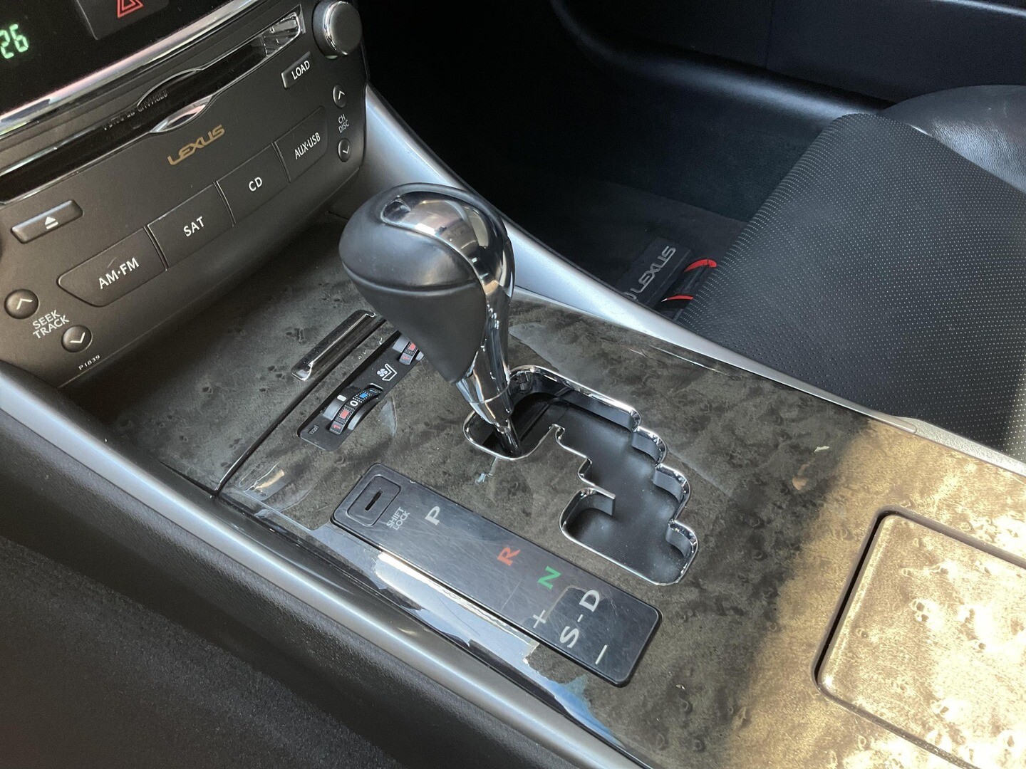 Lexus IS