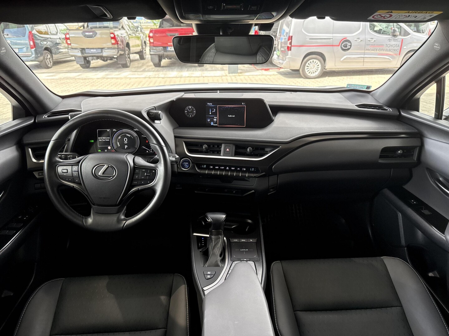 Lexus UX