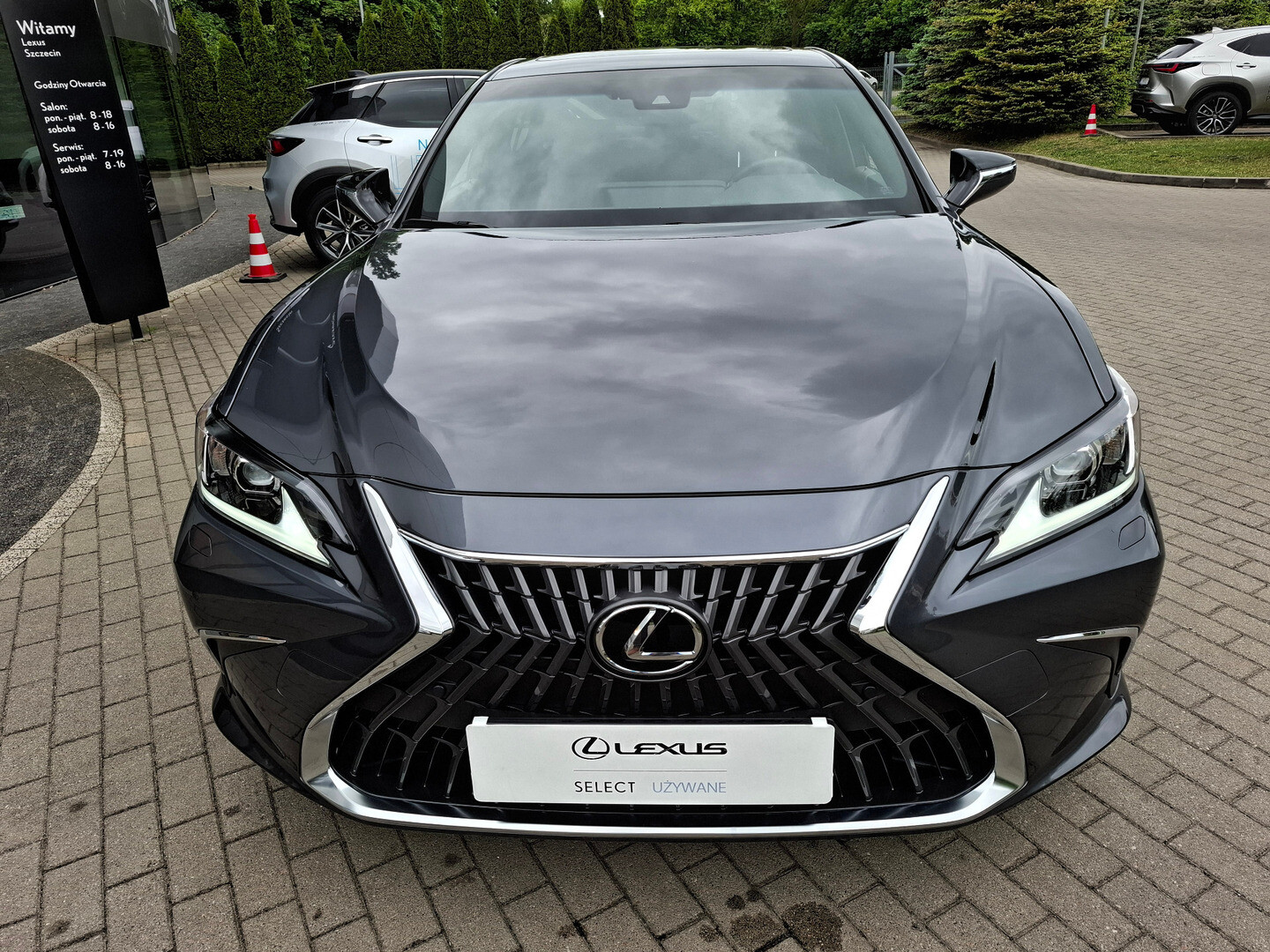 Lexus ES