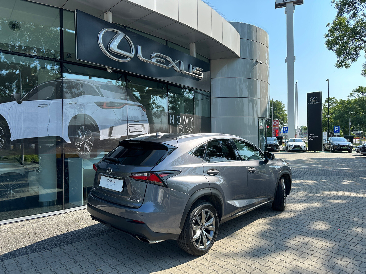 Lexus NX