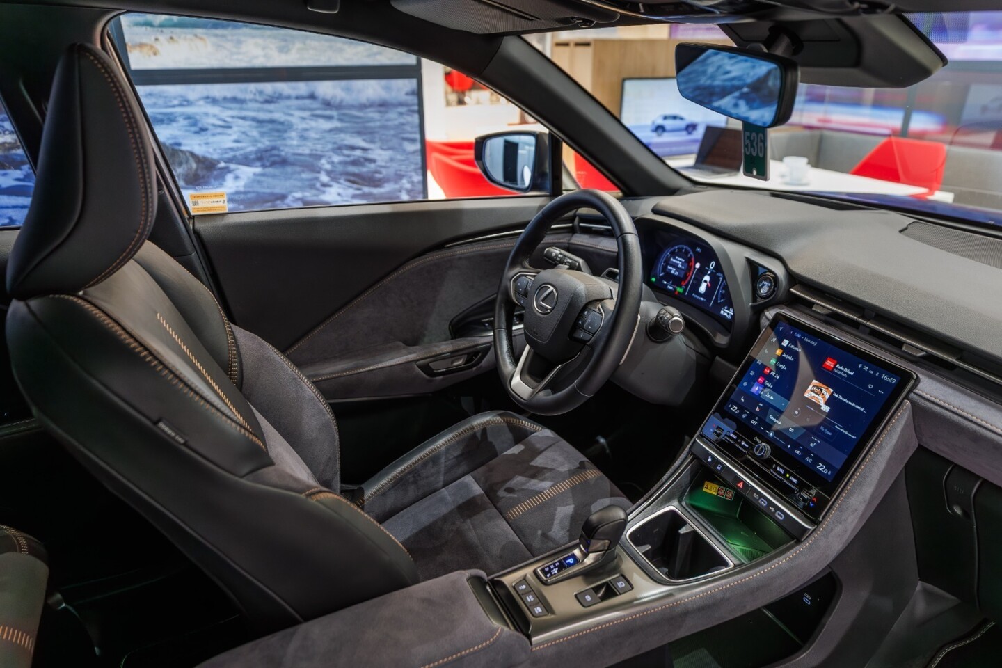 Lexus Inny