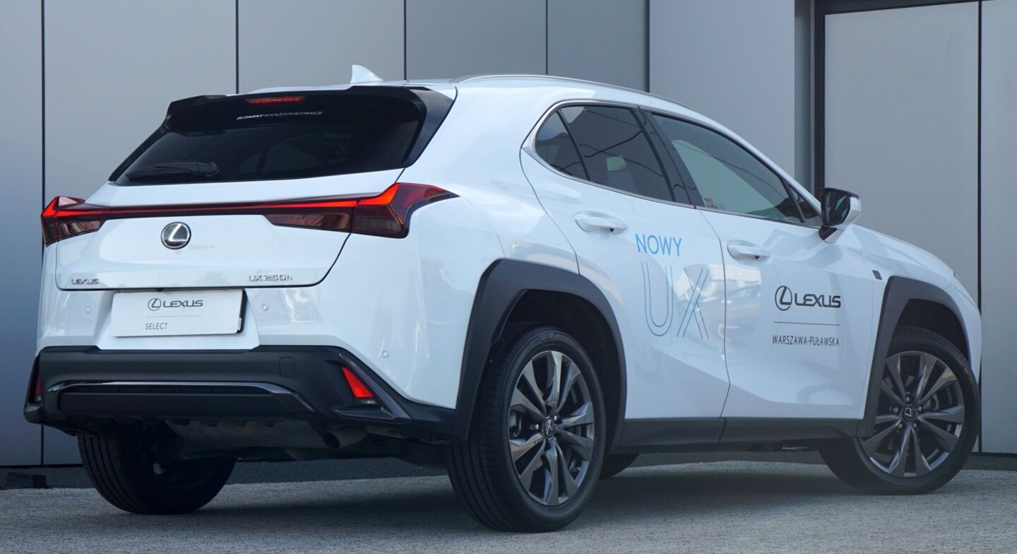 Lexus UX