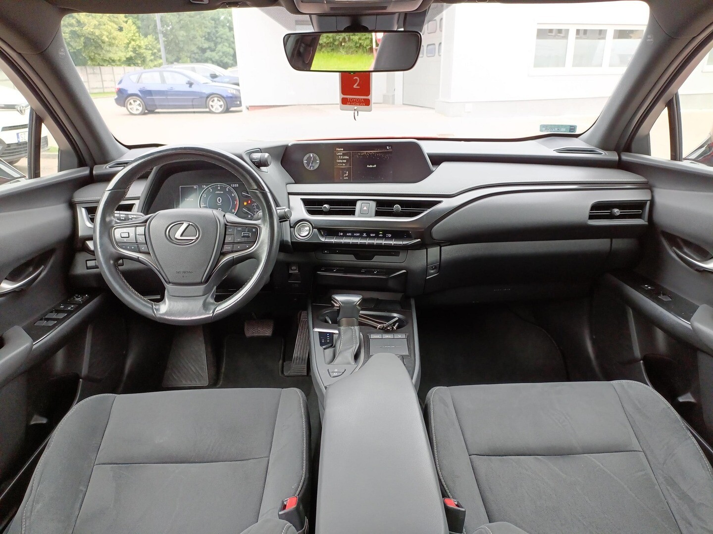 Lexus UX