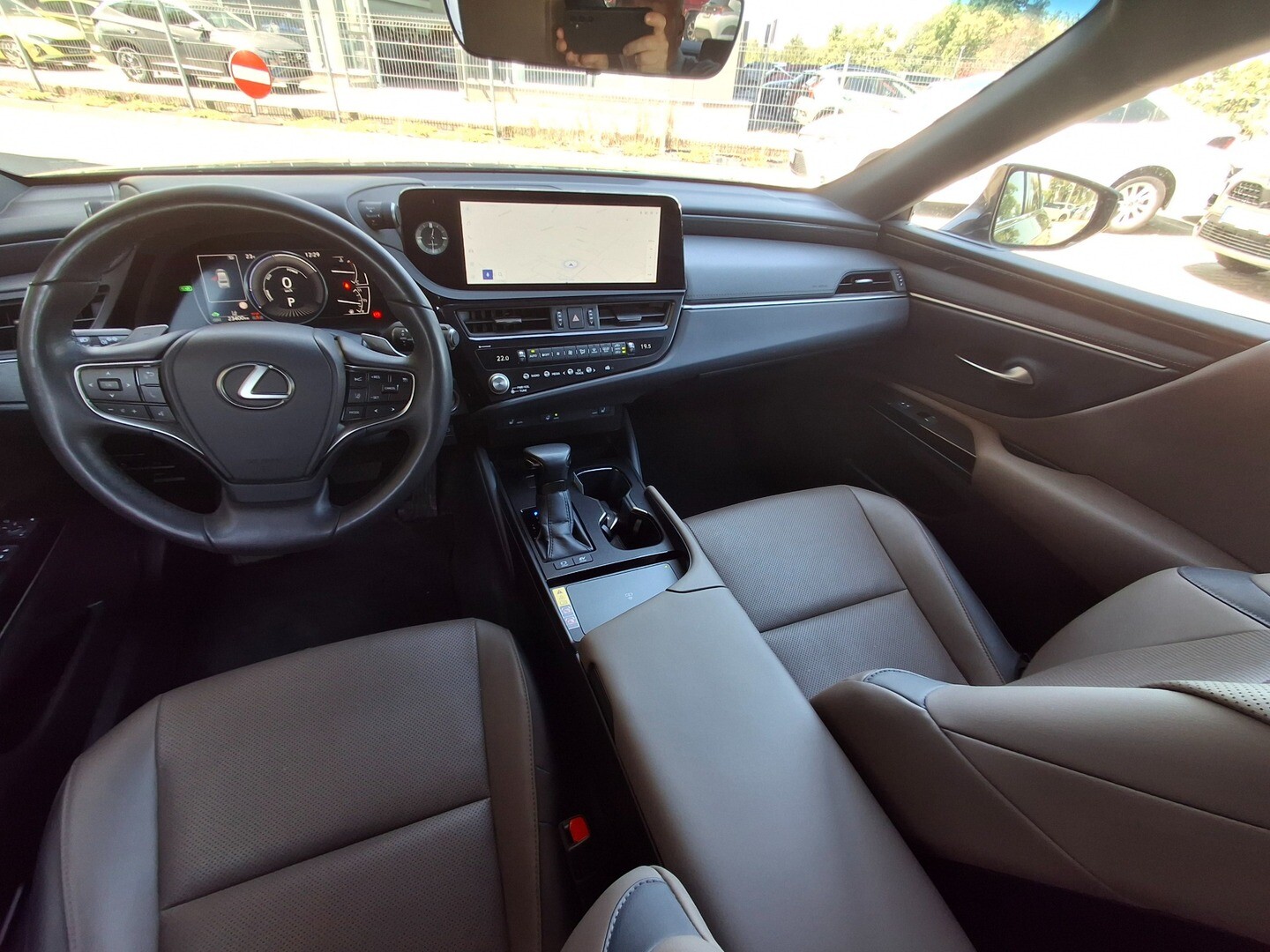 Lexus ES
