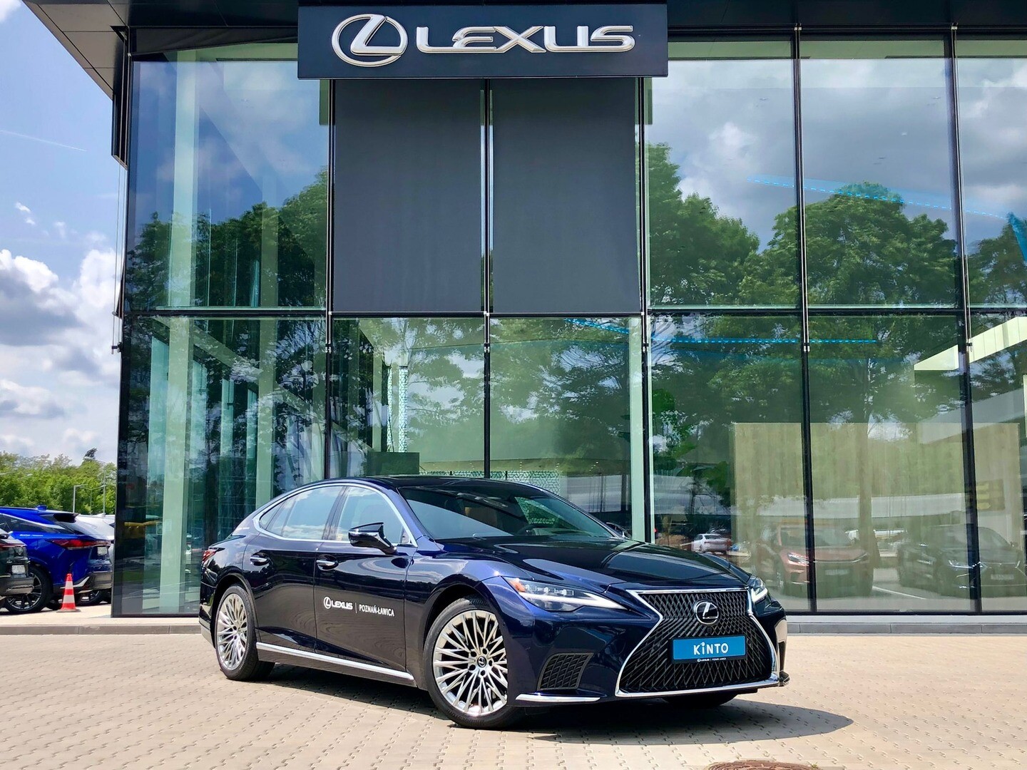 Lexus LS