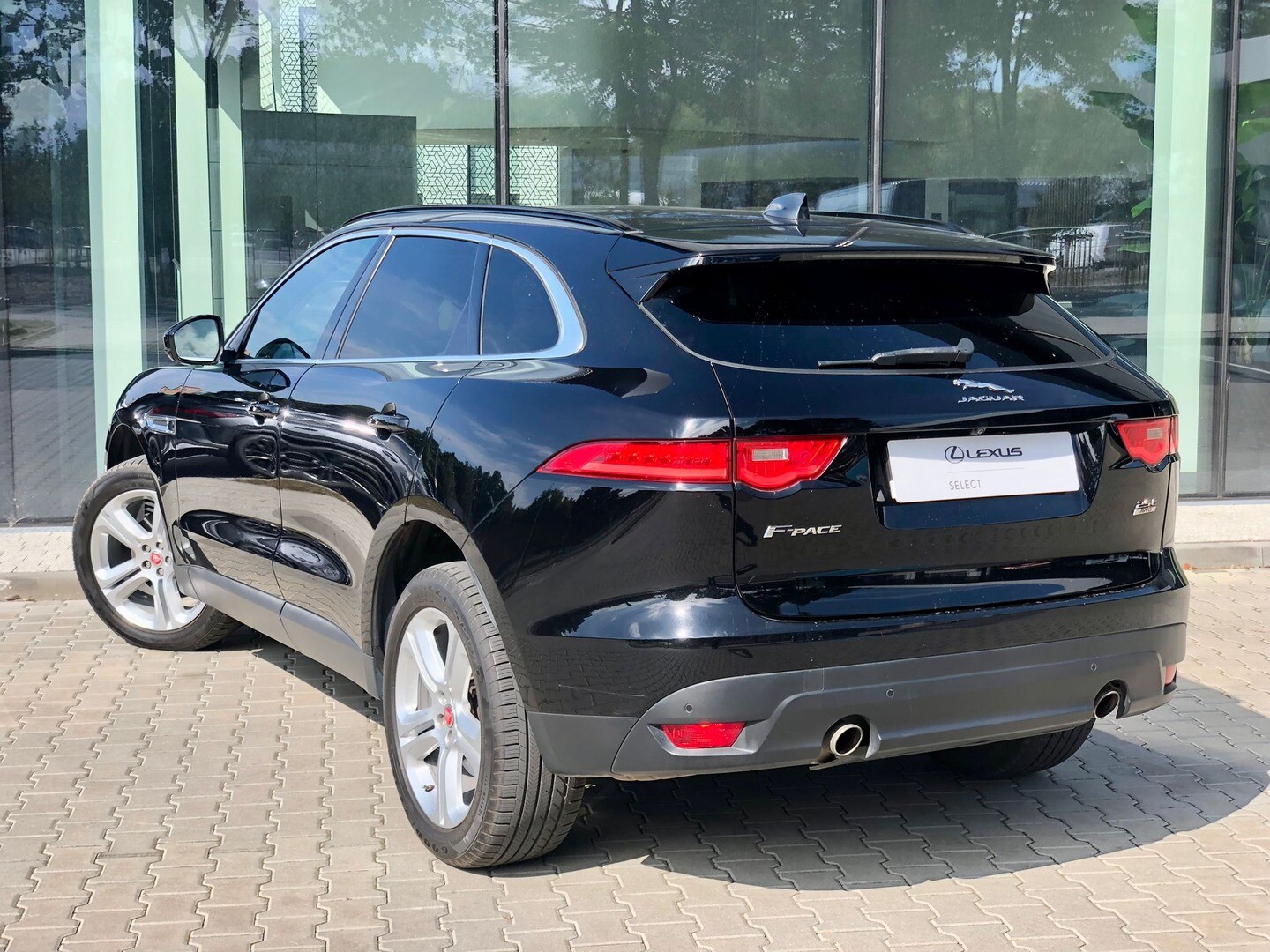 Jaguar F-Pace