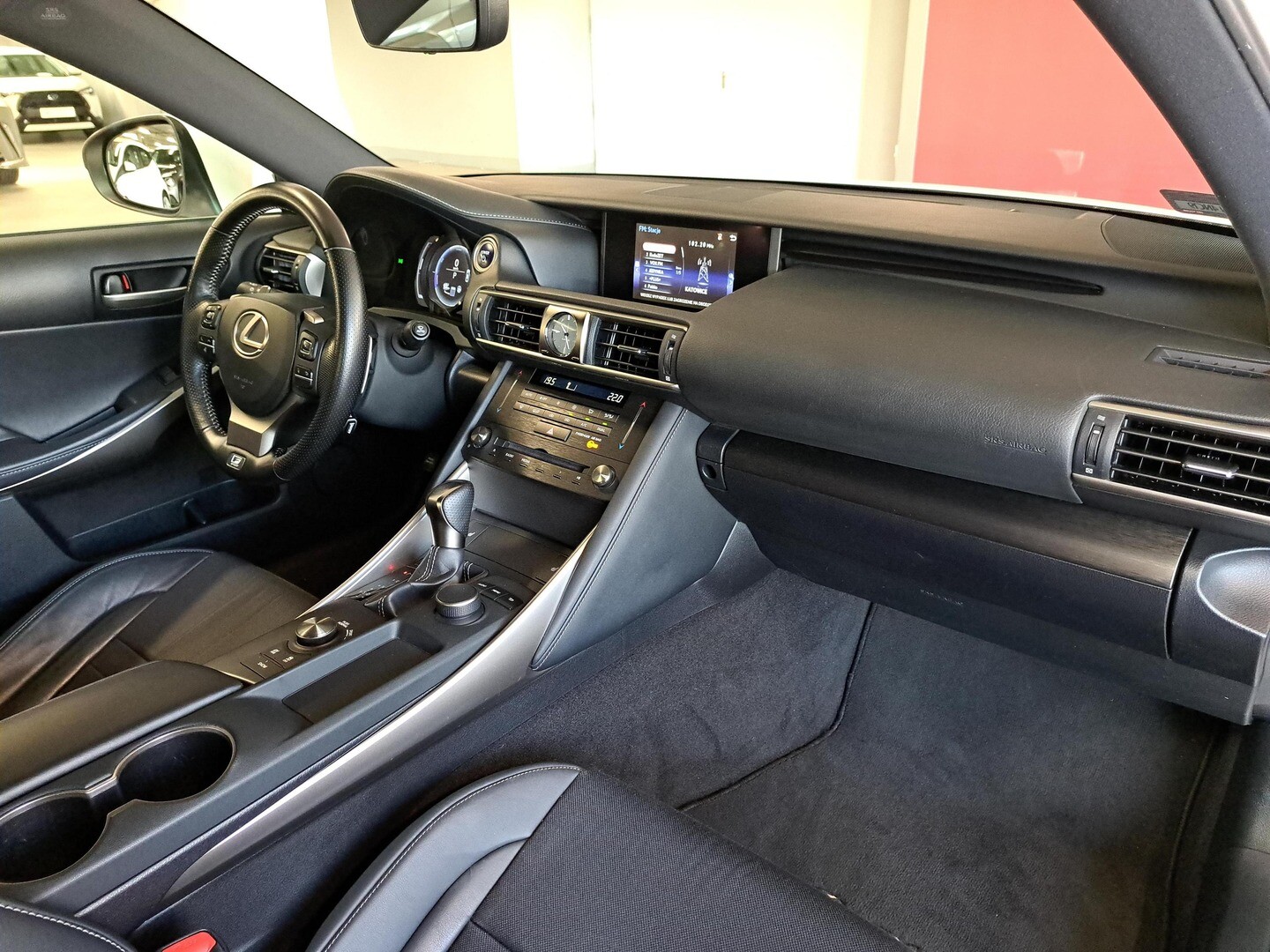 Lexus IS