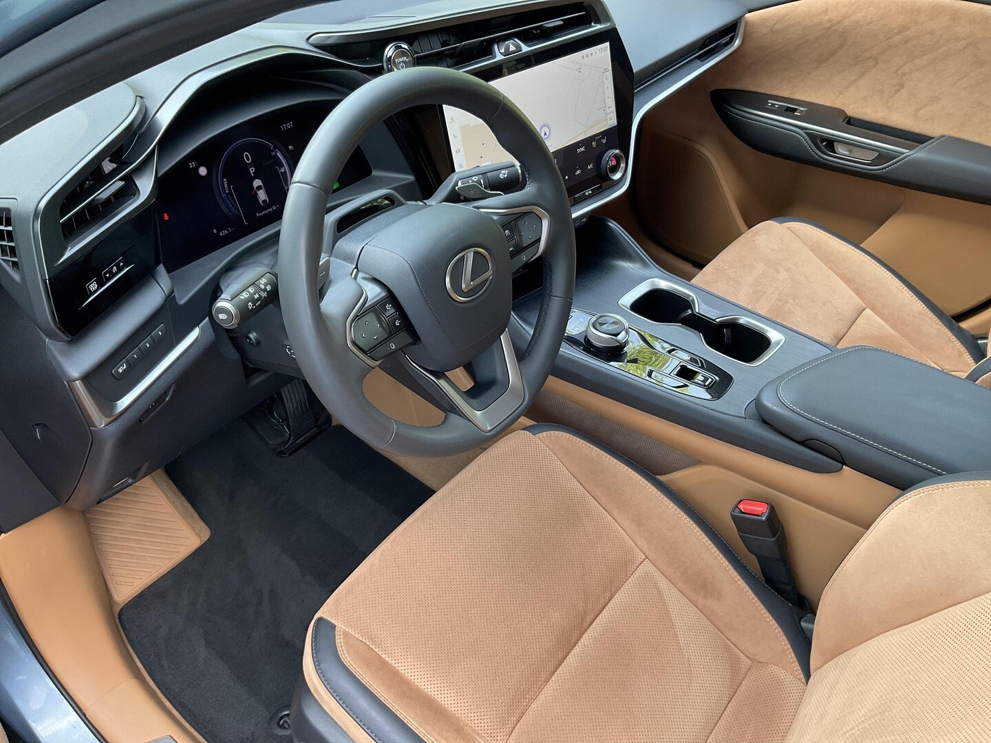 Lexus RZ