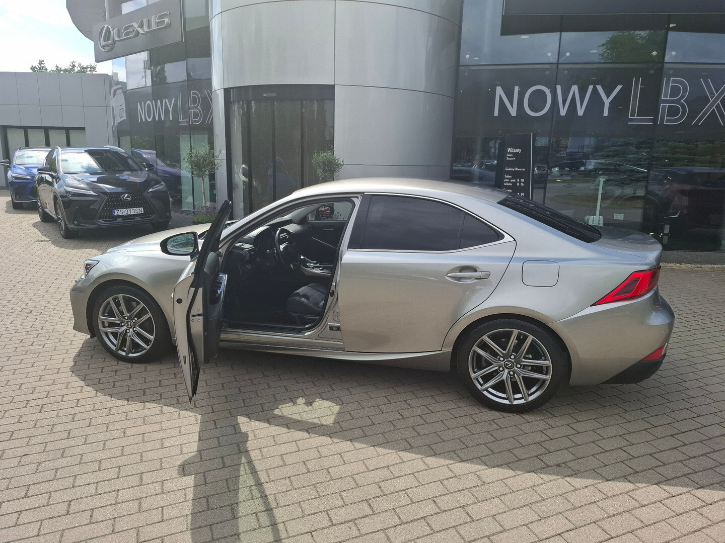 Lexus IS